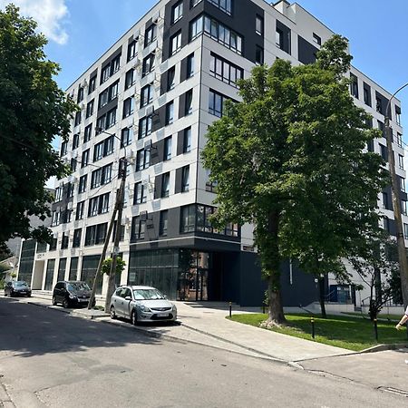 Люкс Апартаменти В Центрі Жк Театральний І Жк Шевченка Rivne Exterior photo